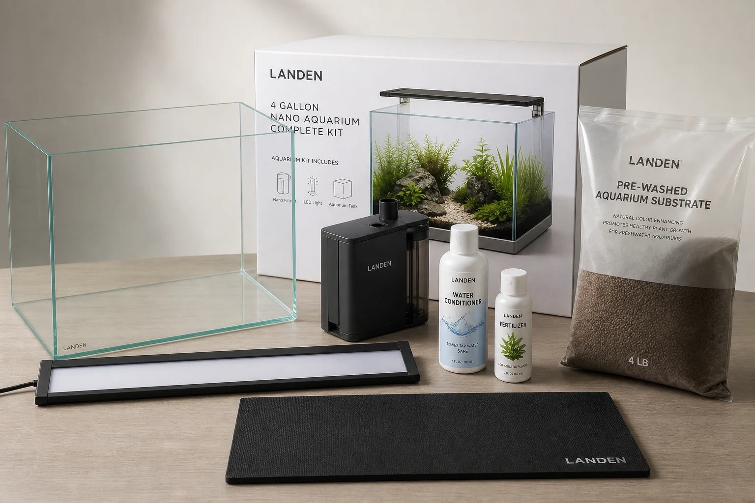 已設置完成的 4 加侖鬥魚水族箱，包含水草、過濾器與照明設備