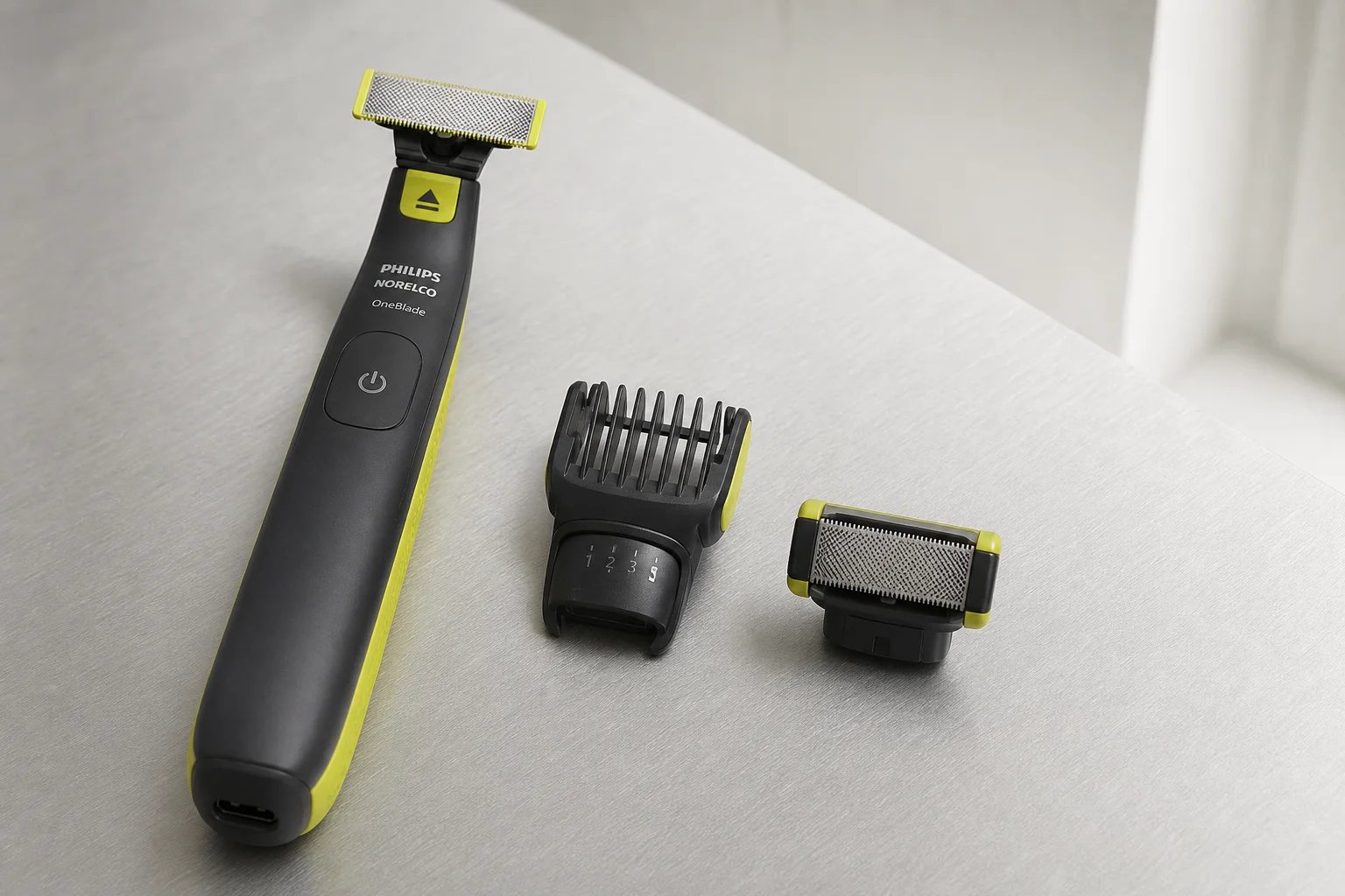 Philips OneBlade mit austauschbaren Trimm- und Bodygrooming-Aufsätzen