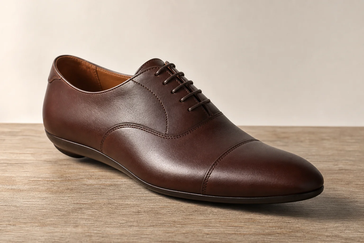 Collection de chaussures pieds nus de plusieurs marques présentées sur un fond neutre