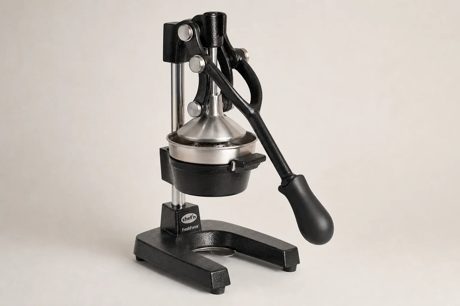 Chef'n FreshForce Citrus Juicer product image