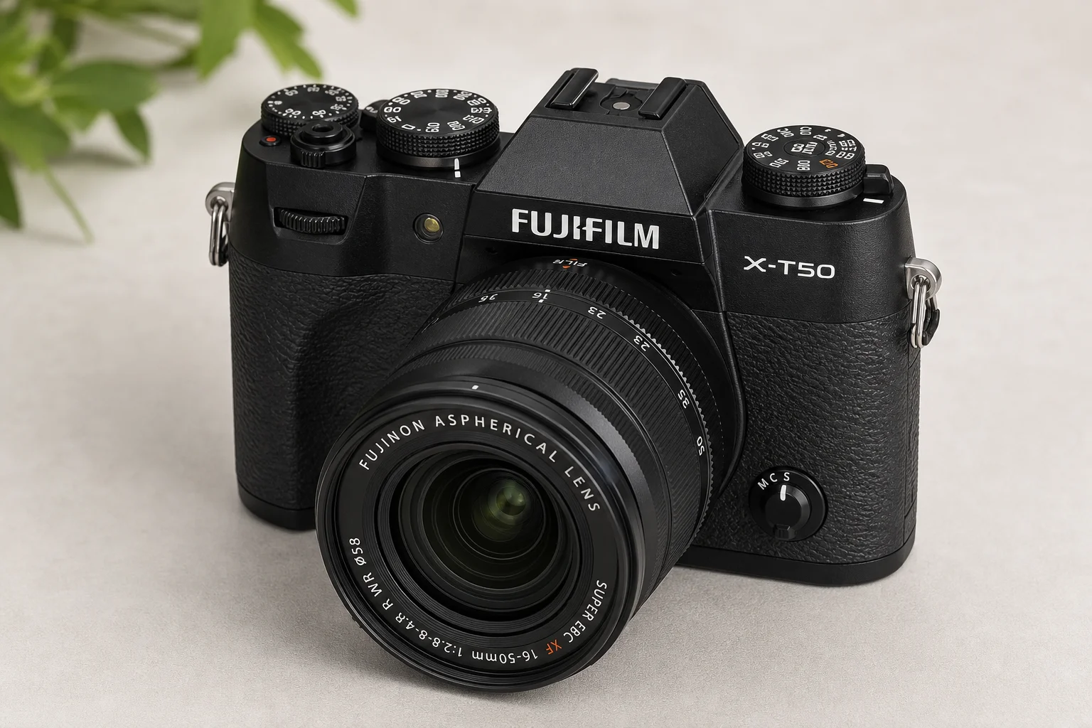 Cinco cámaras mirrorless Fujifilm expuestas sobre una superficie de hormigón mostrando diferentes factores de forma