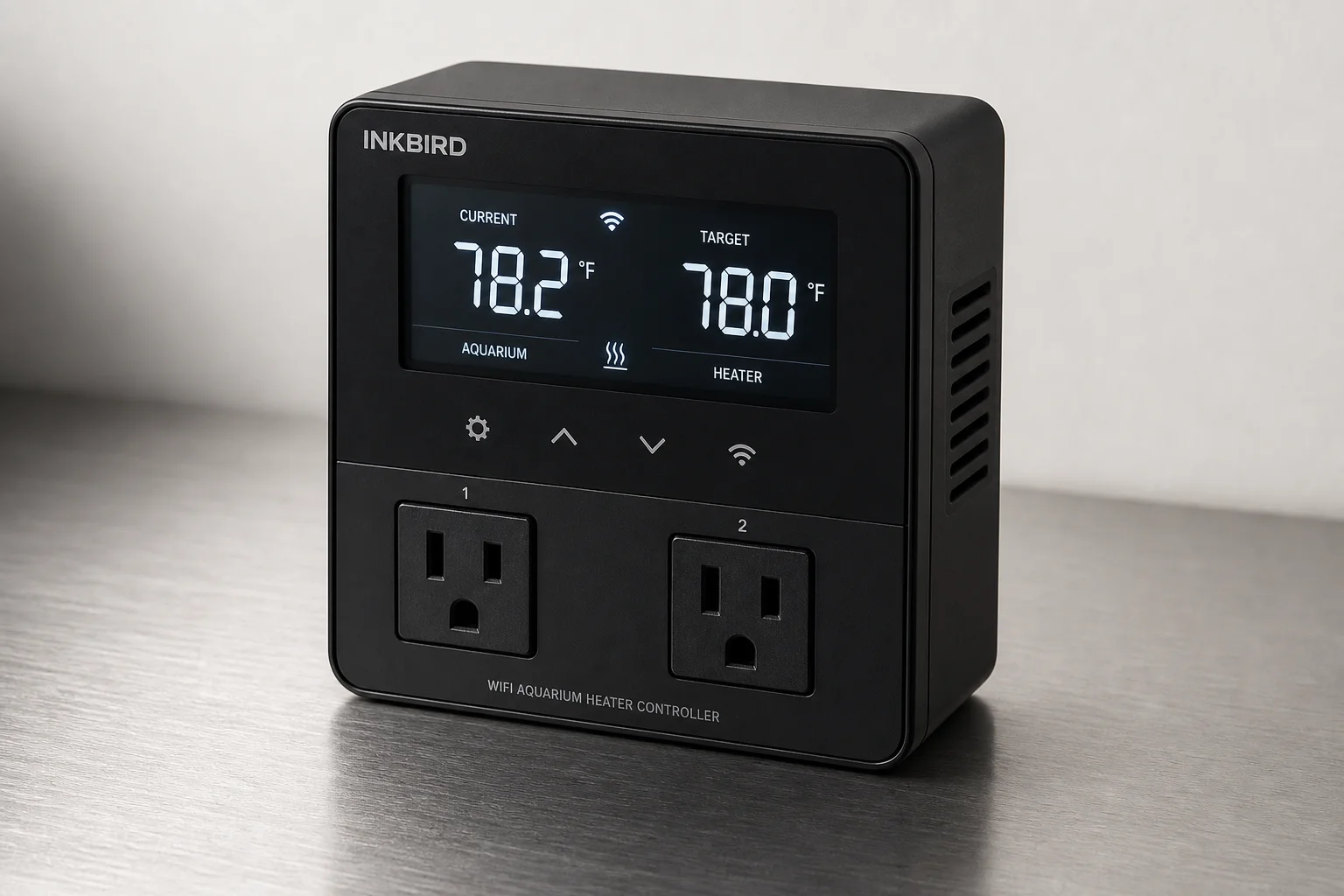 InkBird Wi-Fi 水族加熱棒控制器，配備數位顯示螢幕與雙電源插座