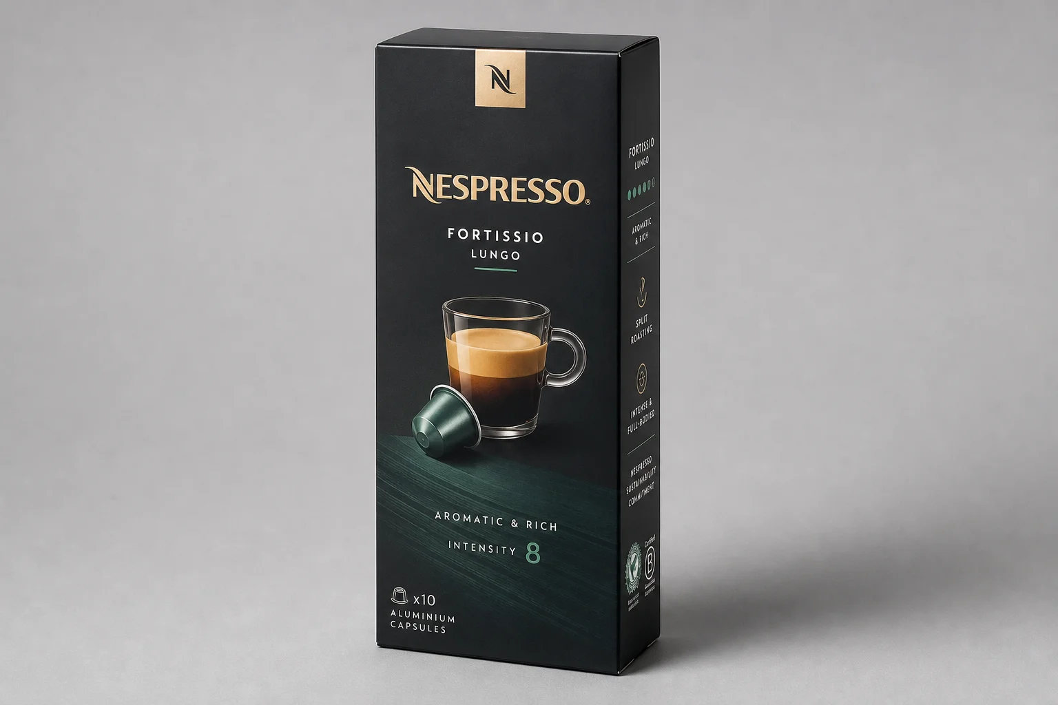Cinco paquetes de variedades de cápsulas Nespresso exhibidos sobre una superficie de mármol