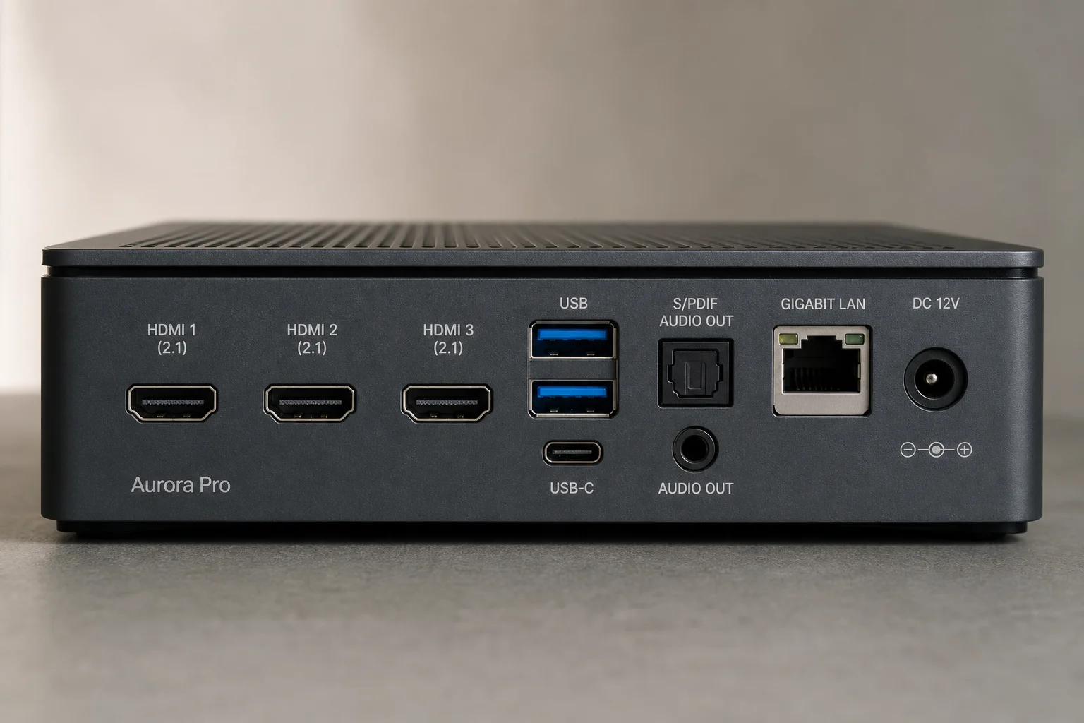 Panneau arrière du projecteur montrant les ports HDMI 2.1, les connexions USB et les sorties audio
