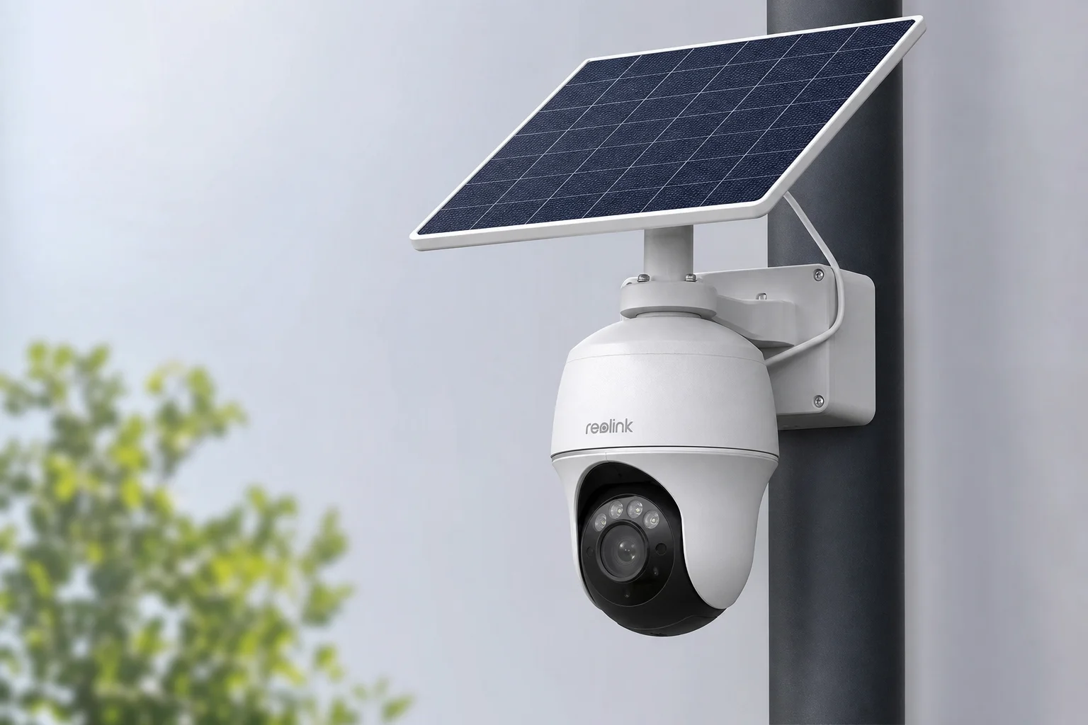 Seis câmeras de segurança modernas dispostas em uma superfície de concreto, incluindo modelos magnéticos, PTZ, a bateria e com holofotes